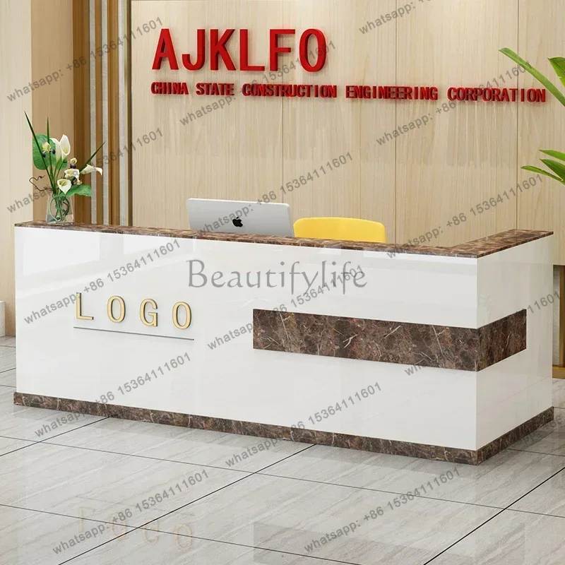 ディスプレイサロン受付デスクサインビューティーレトロ高級受付 - Office Furniture Bali のレビューと価格