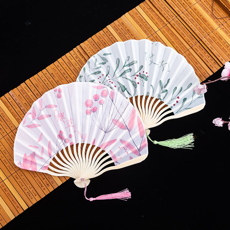 手折り扇子 レトロ装飾品 女性 男性 ダンス小道具 結婚式  - Room Divider Bamboo のレビューと価格