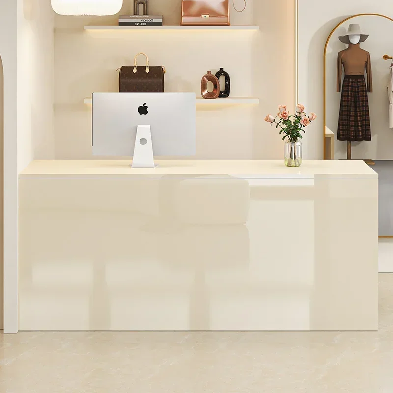 高級美容受付デスク ポディウム サロン オフィス ユニークな - Office Furniture Bali のレビューと価格